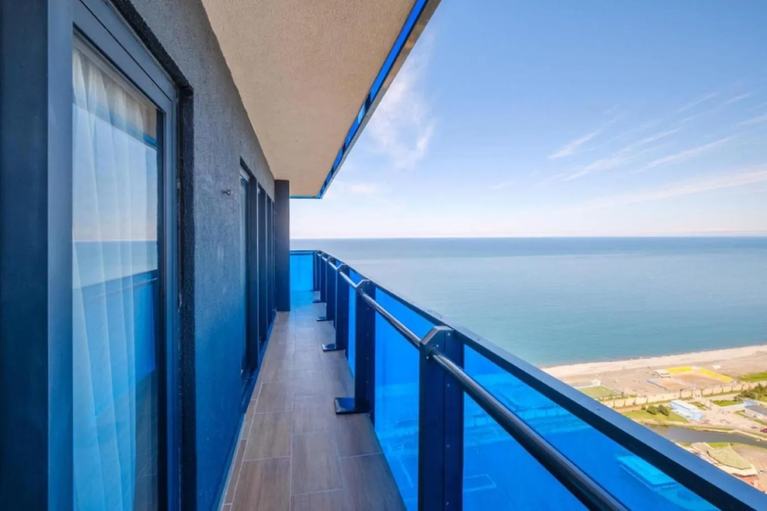 באטומי Golden Coastline Aparthotel 0*,